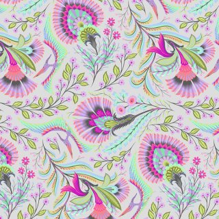 ansicht des patchworkstoffes zeigt federaehnliche blueten in kraeftigen pink und lila Farben mit gruenen blaettern und dazwischen der kleine flugsaurier