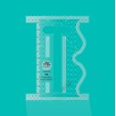 Das Bild zeigt das rutschfeste Non-Slip Quilting Tool SID von Angela Walters fuer Creative Grids. Die linke Seite dieses Lineals ist die gerade Fuehrungsseite und rechts ist die gewellte Fuehrung.