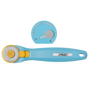 Das Bild zeigt den Rollschneider mit 28mm Klingendurchmesser in einem aqua-Farbton und den Bonusartikel ein Mini-Cutter ebenfalls in aquafarben.