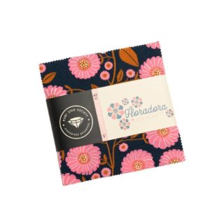 Das Bild zeigt das Charm Pack Floradora von Jen Hewett von Ruby Star Society.