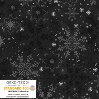 Das Bild zeigt den schwarzen Patchworkstoff Schneekristalle black silver aus der Serie We love Christmas.. Er zeigt zarte, silber glitzernde und graue Schneekristalle auf einem schwarzen Untergrundstoff.